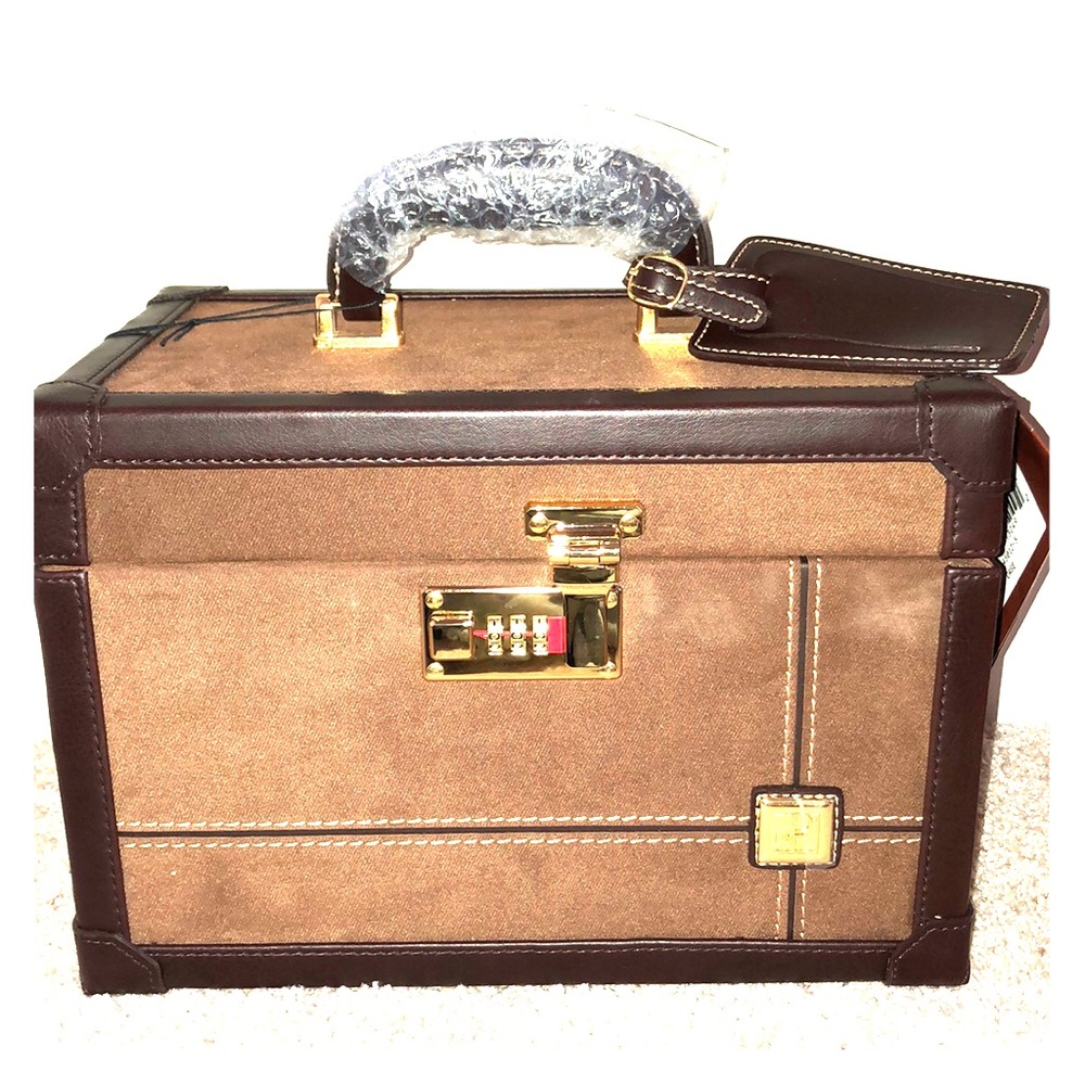 Diane Von Furstenberg Train Case Bran New